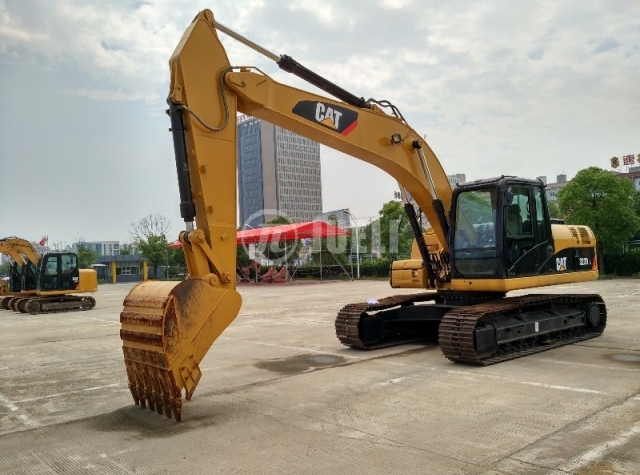 Caterpillar CAT323D