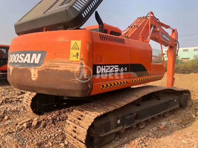 Doosan DH225-9