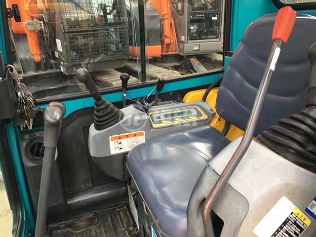 Kubota U25