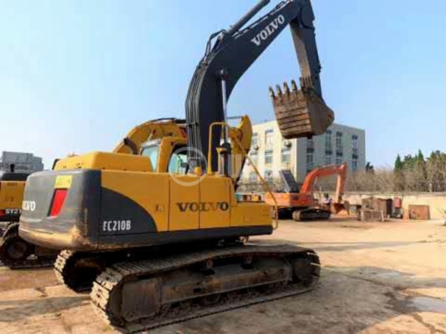 Volvo EC210B