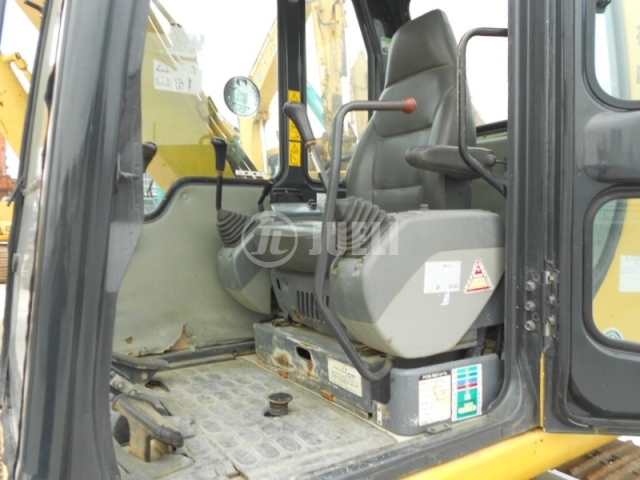 Komatsu PC60-7