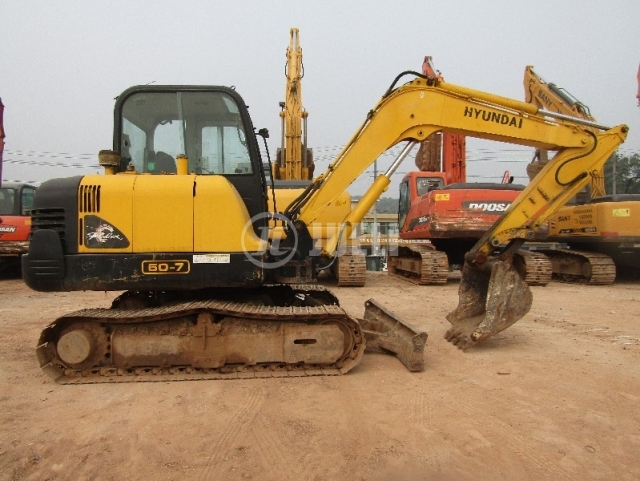 Hyundai R60-7