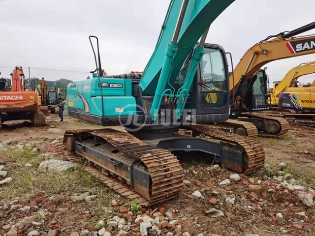 Kobelco SK250-8