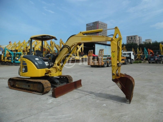 Komatsu PC40MR-3