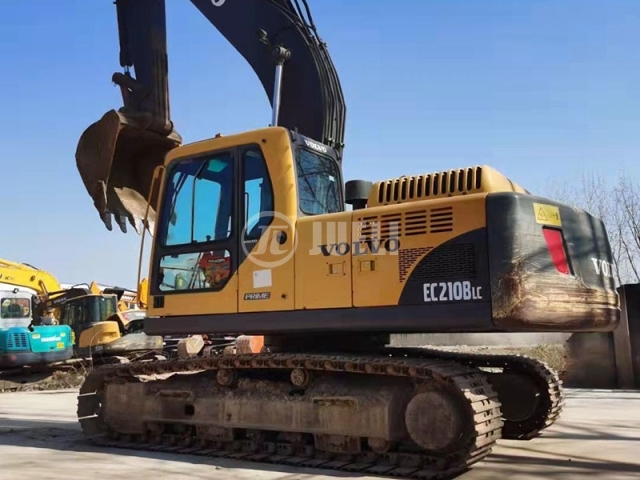 Volvo EC210B