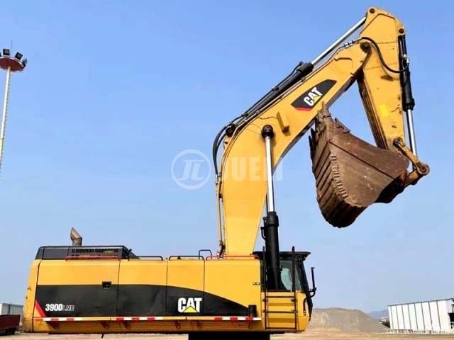 Caterpillar CAT390D