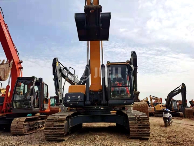 Hyundai R275VS