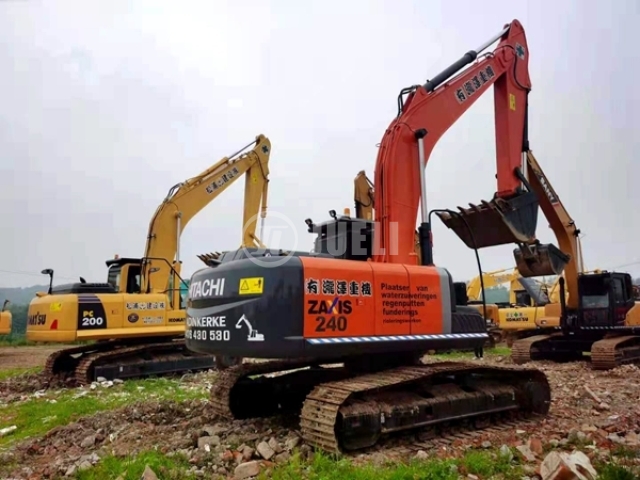 Hitachi ZX240-3