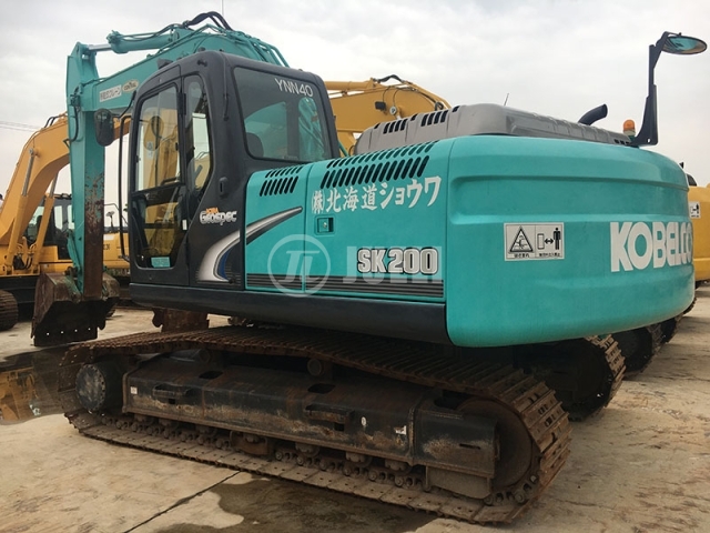 Kobelco SK200-11