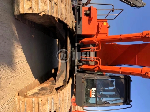 Hitachi ZX670-3