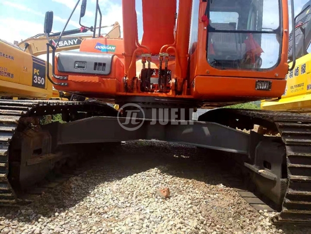 Doosan DX300