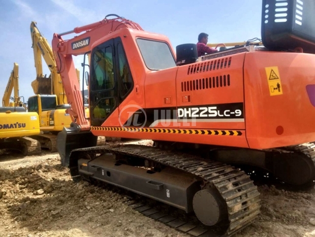 Doosan DH225-9