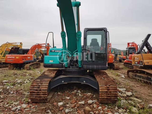 Kobelco SK250-8