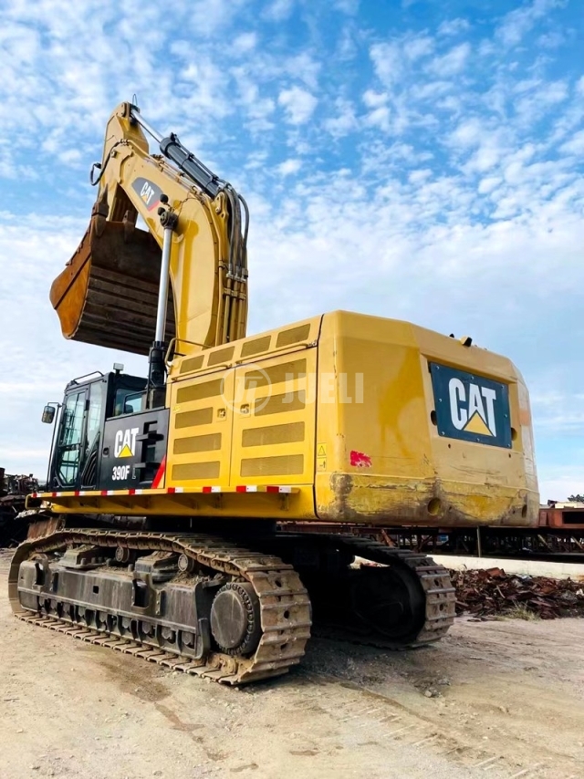 Caterpillar CAT390FL