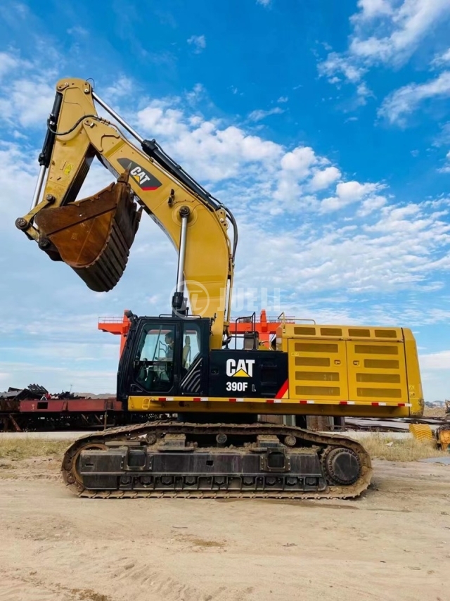 Caterpillar CAT390FL