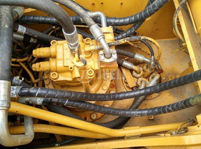 Caterpillar CAT323D