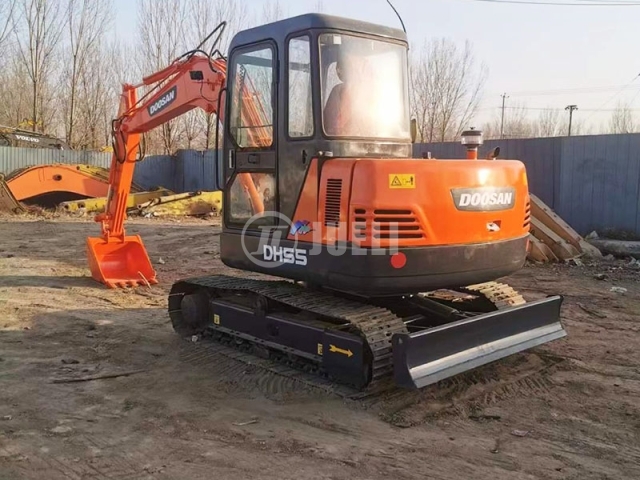 Doosan DH55