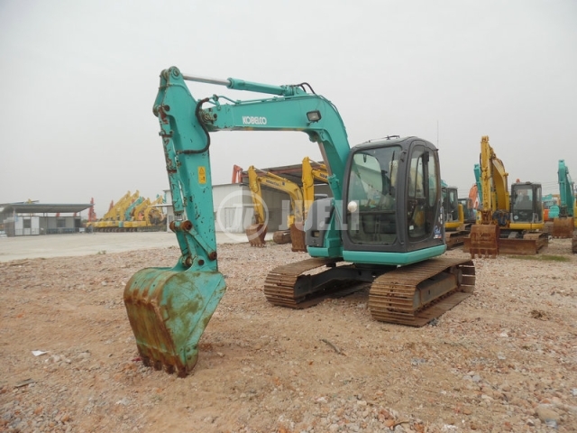 Kobelco SK70