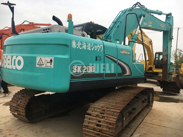 Kobelco SK200-11