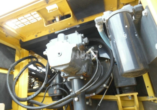 Komatsu PC350-8